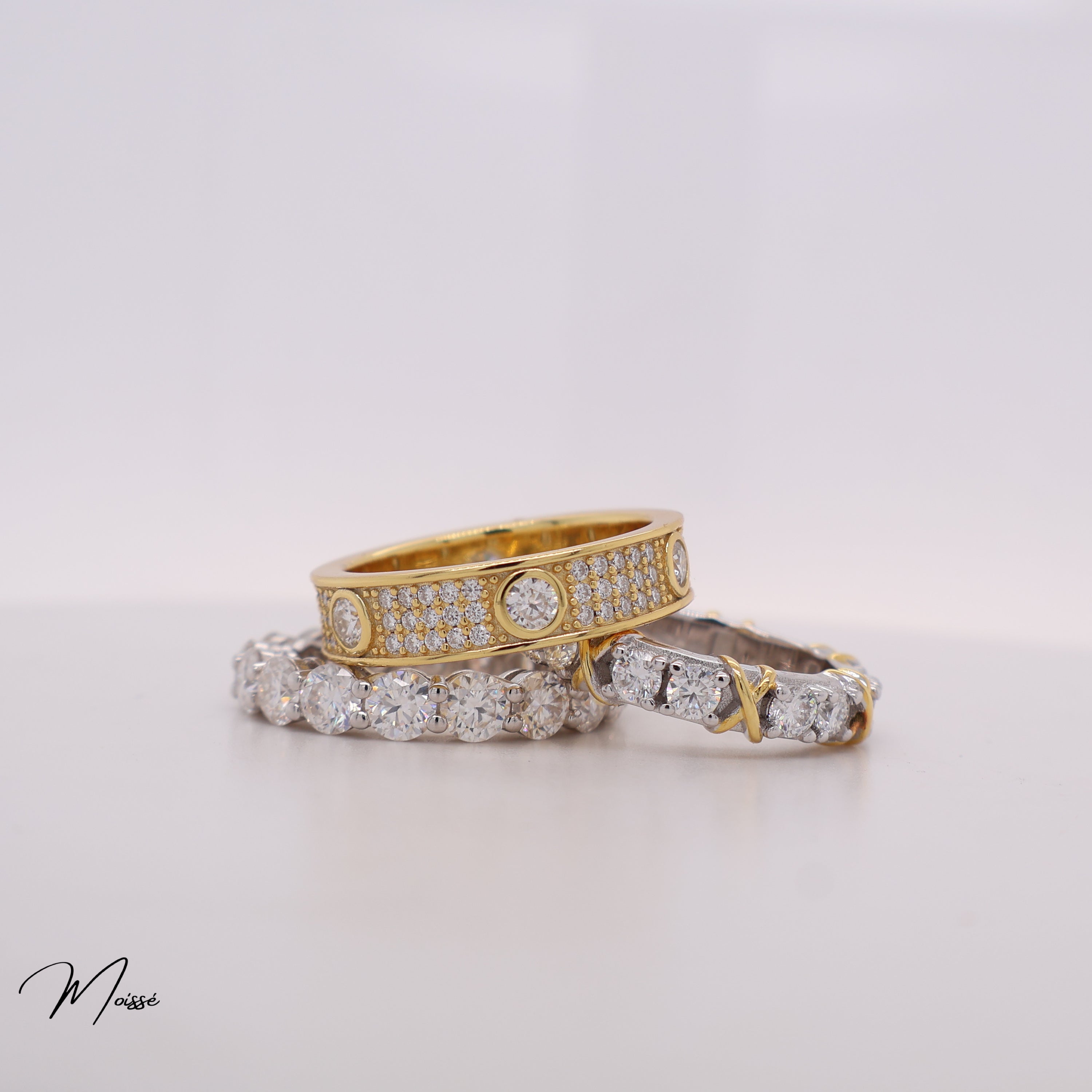Harlow Band | Two-Tone Moissanite Ring