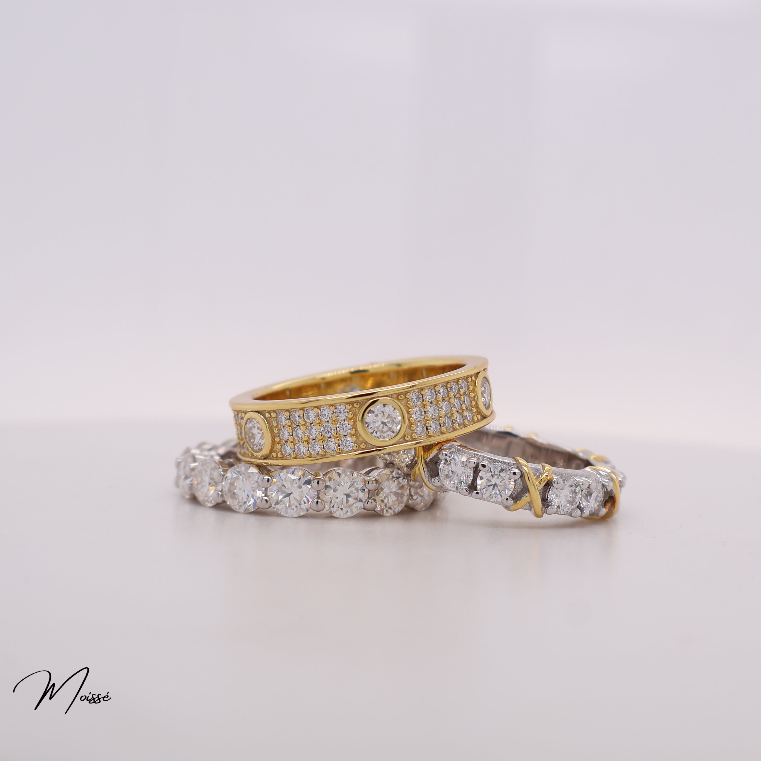 The Amour Band | Moissanite Accent Ring